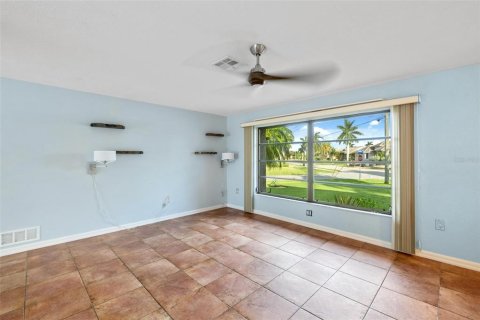 Villa ou maison à vendre à Punta Gorda, Floride: 2 chambres, 133.78 m2 № 1287878 - photo 10