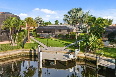 Villa ou maison à vendre à Punta Gorda, Floride: 2 chambres, 133.78 m2 № 1287878 - photo 6