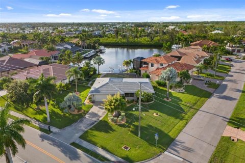 Casa en venta en Punta Gorda, Florida, 2 dormitorios, 133.78 m2 № 1287878 - foto 4