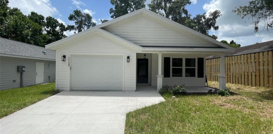 House in Gainesville, Florida 3 bedrooms, 116.59 sq.m. № 1287923