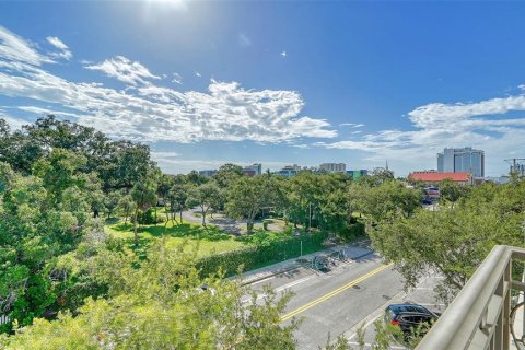 Condo in Sarasota, Florida, 1 bedroom  № 1344483 - photo 18