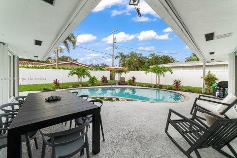 House in Fort Lauderdale, Florida 3 bedrooms, 178.28 sq.m. № 1119286 - photo 26