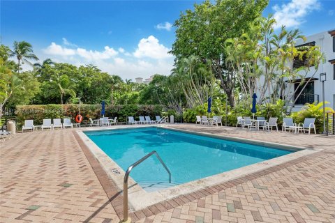 Townhouse in Key Biscayne, Florida 2 bedrooms, 135.64 sq.m. № 1235282 - photo 13