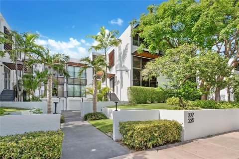 Adosado en venta en Key Biscayne, Florida, 2 dormitorios, 135.64 m2 № 1235282 - foto 2