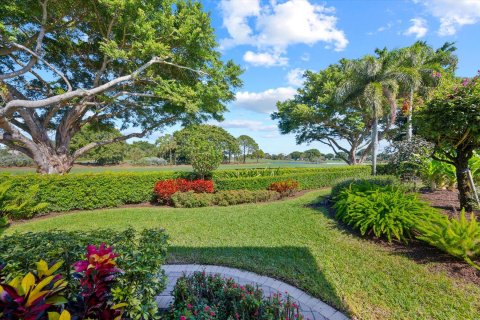 House in Palm Beach Gardens, Florida 5 bedrooms, 646.6 sq.m. № 996347 - photo 24