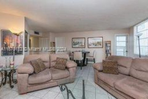 Condominio en venta en Aventura, Florida, 1 dormitorio, 80.82 m2 № 1388265 - foto 4