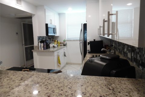 Condominio en venta en Fort Lauderdale, Florida, 2 dormitorios, 86.21 m2 № 1174751 - foto 16