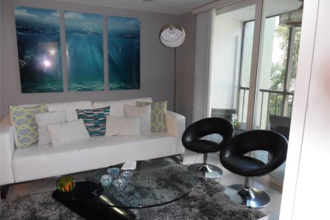 Condo in Fort Lauderdale, Florida, 2 bedrooms  № 1174751 - photo 11