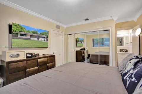 Villa ou maison à vendre à Miami Gardens, Floride: 3 chambres, 116.13 m2 № 1333660 - photo 29