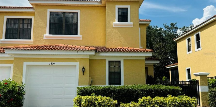 Casa en Kissimmee, Florida 3 dormitorios, 183.76 m2 № 1308595