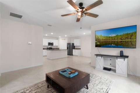 Villa ou maison à vendre à DeLand, Floride: 4 chambres, 171.03 m2 № 1259386 - photo 6