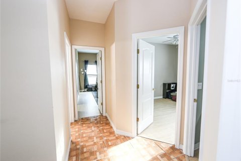 Casa en venta en Orlando, Florida, 4 dormitorios, 160.81 m2 № 1259420 - foto 4