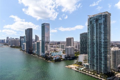 Copropriété à vendre à Miami, Floride: 3 chambres, 157.75 m2 № 1377392 - photo 4