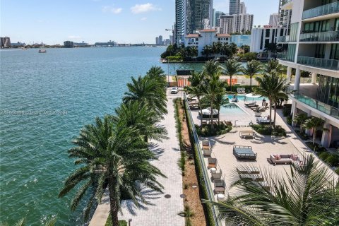 Copropriété à vendre à Miami, Floride: 3 chambres, 157.75 m2 № 1377392 - photo 10