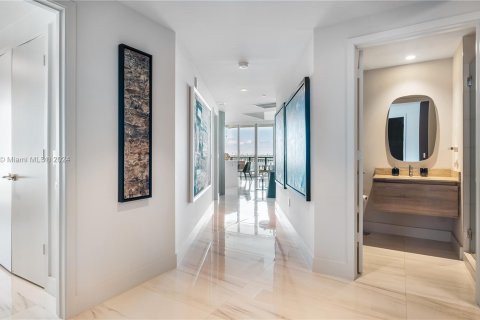 Copropriété à vendre à Miami, Floride: 3 chambres, 157.75 m2 № 1377392 - photo 12