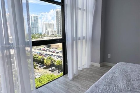 Studio in the Condo in Sunny Isles Beach, Florida  № 1377339 - photo 30