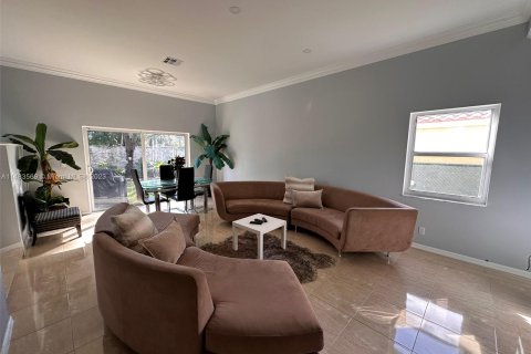 Villa ou maison à vendre à Pembroke Pines, Floride: 4 chambres, 240.34 m2 № 829954 - photo 14