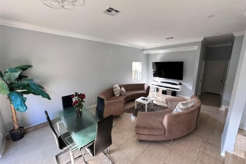 Casa en venta en Pembroke Pines, Florida, 4 dormitorios, 240.34 m2 № 829954 - foto 17