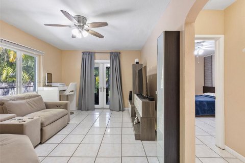 Купить коммерческую недвижимость в Майами-Спрингс, Флорида 269.04м2, № 1013875 - фото 20