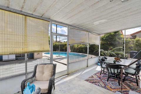 Купить коммерческую недвижимость в Майами-Спрингс, Флорида 269.04м2, № 1013875 - фото 19