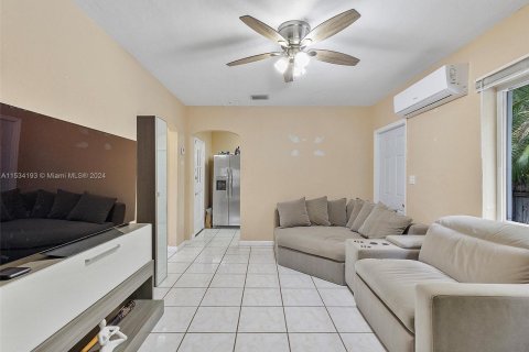 Купить коммерческую недвижимость в Майами-Спрингс, Флорида 269.04м2, № 1013875 - фото 21