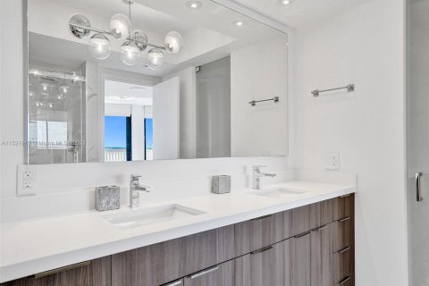 Copropriété à vendre à Aventura, Floride: 3 chambres, 170.94 m2 № 1013799 - photo 19