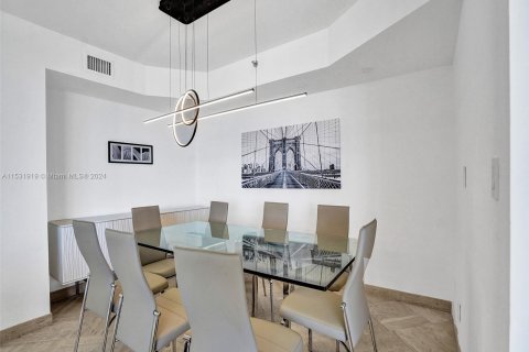 Condo in Aventura, Florida, 3 bedrooms  № 1013799 - photo 5