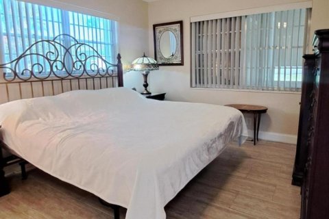Condominio en venta en West Palm Beach, Florida, 2 dormitorios, 76.09 m2 № 1208599 - foto 12