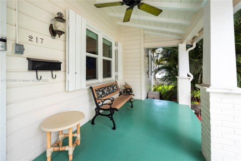 Villa ou maison à vendre à Fort Lauderdale, Floride: 2 chambres, 97.83 m2 № 118954 - photo 2