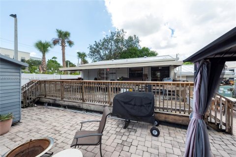 Villa ou maison à vendre à Fort Lauderdale, Floride: 2 chambres, 97.83 m2 № 118954 - photo 20