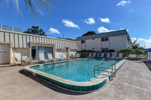 Copropriété à vendre à Palm Beach Gardens, Floride: 2 chambres, 107.58 m2 № 1207830 - photo 1