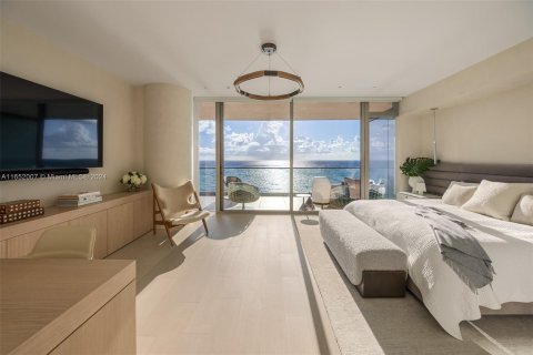 Condo in Bal Harbour, Florida, 4 bedrooms  № 1347743 - photo 13