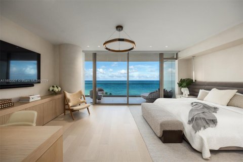 Condo in Bal Harbour, Florida, 4 bedrooms  № 1347743 - photo 14