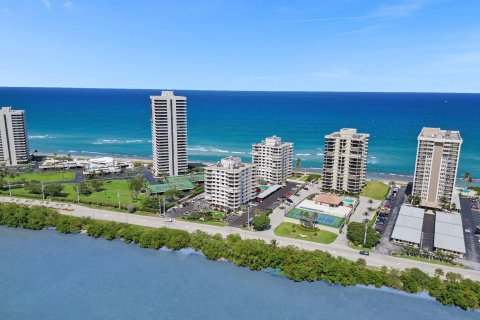 Condominio en venta en Riviera Beach, Florida, 2 dormitorios, 123.56 m2 № 1178370 - foto 7