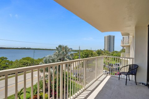 Condominio en venta en Riviera Beach, Florida, 2 dormitorios, 123.56 m2 № 1178370 - foto 28