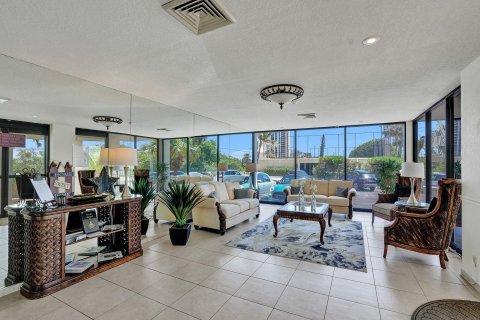 Condominio en venta en Riviera Beach, Florida, 2 dormitorios, 123.56 m2 № 1178370 - foto 19