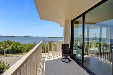 Condominio en venta en Riviera Beach, Florida, 2 dormitorios, 123.56 m2 № 1178370 - foto 30