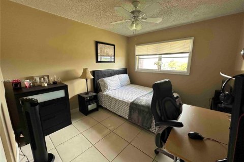 Copropriété à vendre à Lauderhill, Floride: 2 chambres, 110.09 m2 № 1004420 - photo 10