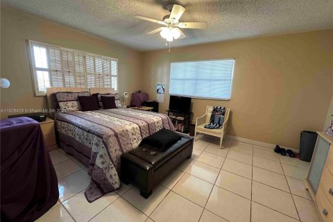 Condo in Lauderhill, Florida, 2 bedrooms  № 1004420 - photo 7