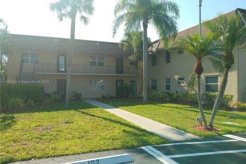 Condo in Jupiter, Florida, 2 bedrooms  № 1187471 - photo 2