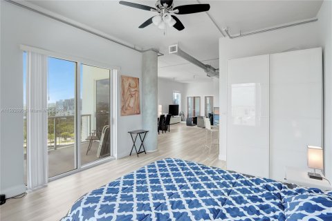 Condo in Miami, Florida, 2 bedrooms  № 1206073 - photo 9