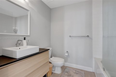 Condominio en venta en Miami, Florida, 2 dormitorios, 85.93 m2 № 1206073 - foto 10