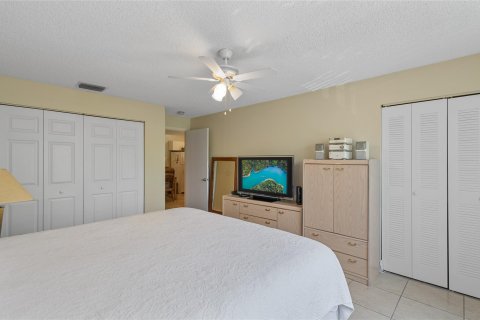 Condominio en venta en Coconut Creek, Florida, 1 dormitorio, 78.6 m2 № 1182363 - foto 10