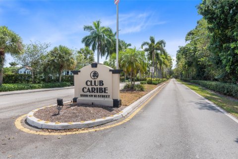 Condominio en venta en Coconut Creek, Florida, 1 dormitorio, 78.6 m2 № 1182363 - foto 2