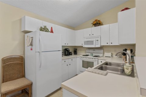 Condominio en venta en Coconut Creek, Florida, 1 dormitorio, 78.6 m2 № 1182363 - foto 19