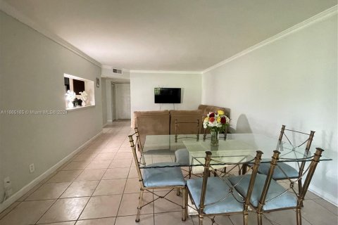 Condominio en venta en Davie, Florida, 3 dormitorios, 107.3 m2 № 1381659 - foto 11