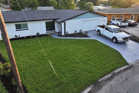 Villa ou maison à louer à Saint Petersburg, Floride: 3 chambres, 120.12 m2 № 1346628 - photo 5