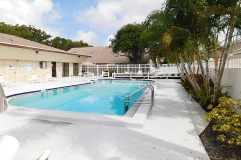 Casa en venta en Palm Harbor, Florida, 1 dormitorio, 65.68 m2 № 1346629 - foto 19