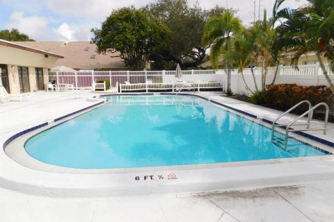 Casa en venta en Palm Harbor, Florida, 1 dormitorio, 65.68 m2 № 1346629 - foto 18