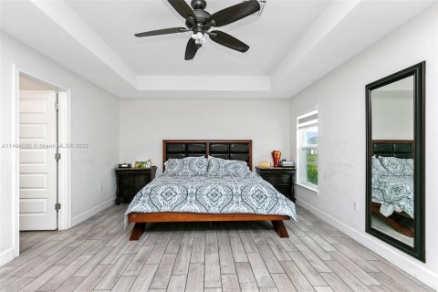 Villa ou maison à vendre à Cape Coral, Floride: 4 chambres № 866031 - photo 25